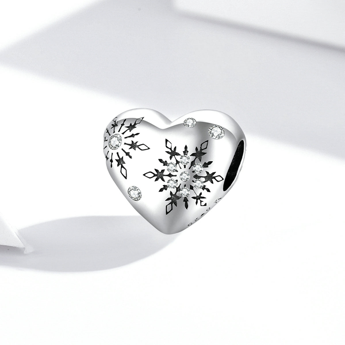 Silver Charm 3D Snowflake Heart CZ Charm For Sale - sursenso Charm