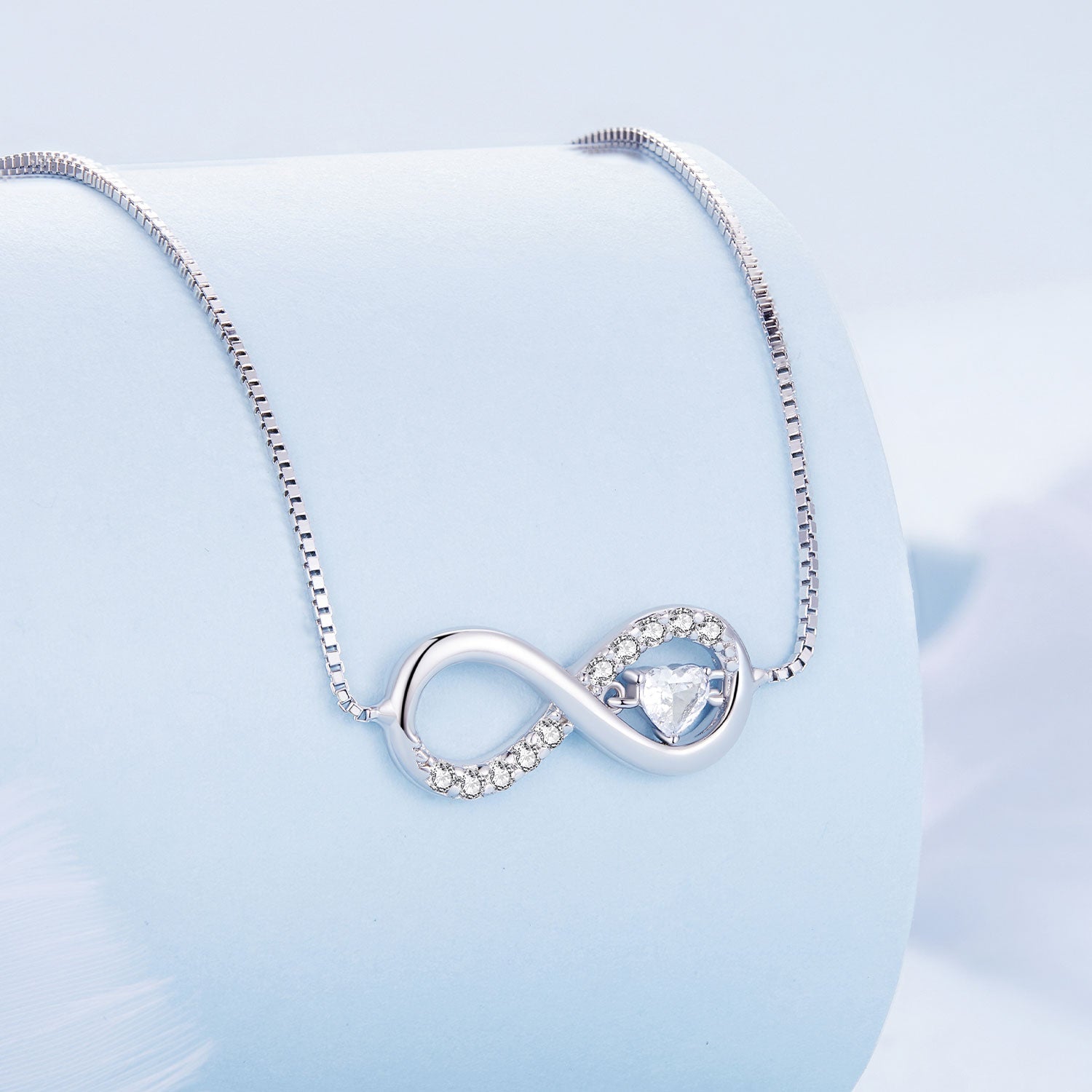 Silver Necklace Infinite Heart Pendant with Lobster Clasp Jewelry Adjustable For Sale - sursenso Necklaces