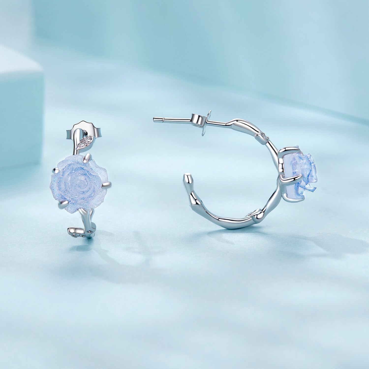[leeENoir] 韓国アクセ☆925silver☆Round Rose Earring Gorgeous Crystal Zircon Flower 925Silver Earrings Stud