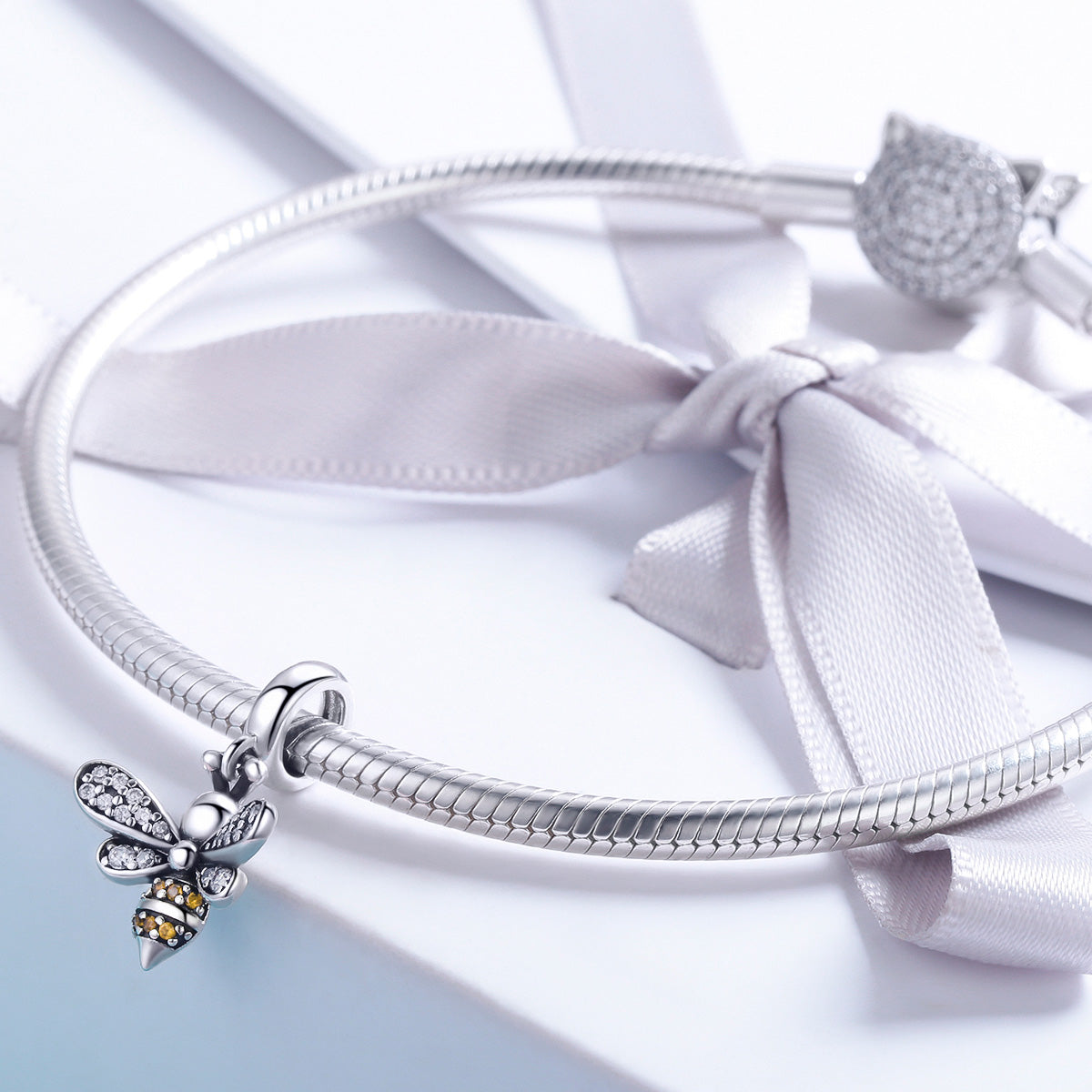 Silver Pendant Sparkling Crystal Bumble Bee CZ Dangle Charm For Sale - sursenso Pendant