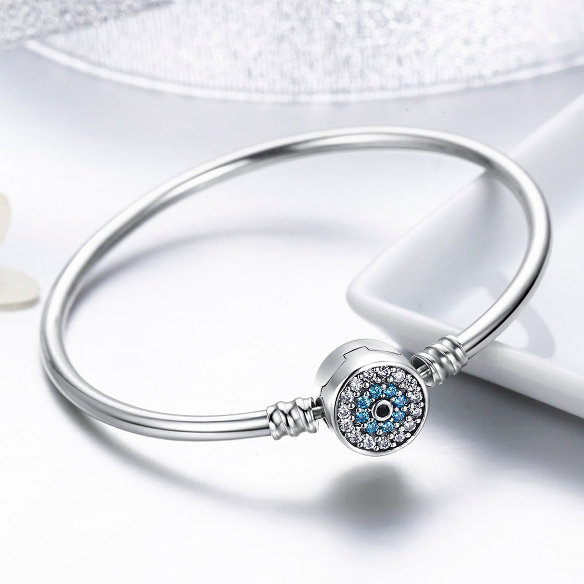Silver Bracelet Sparkling Blue Eye CZ Clasp Bangle For Sale - sursenso Bracelet