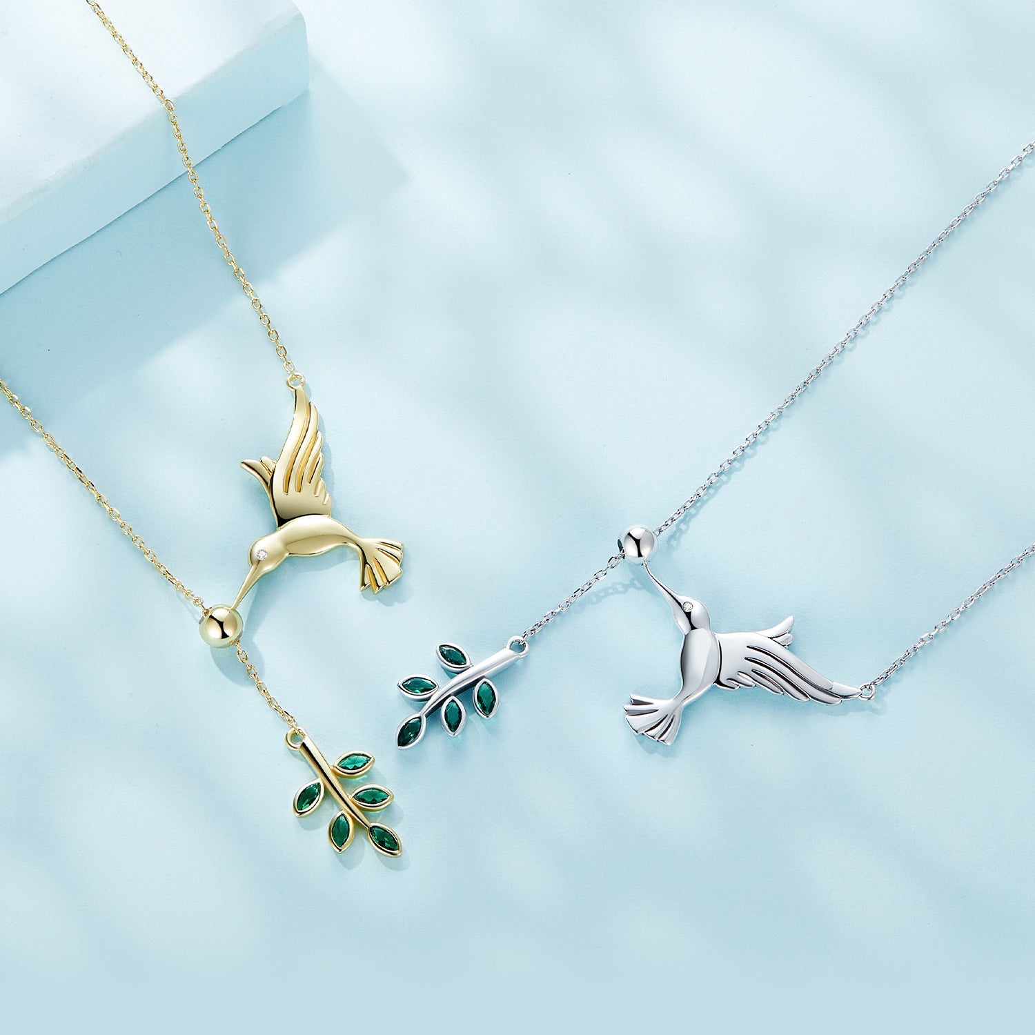 Silver Necklace Greetings From Hummingbirds CZ Pendant Necklace with Lobster Clasp For Sale - sursenso Necklaces